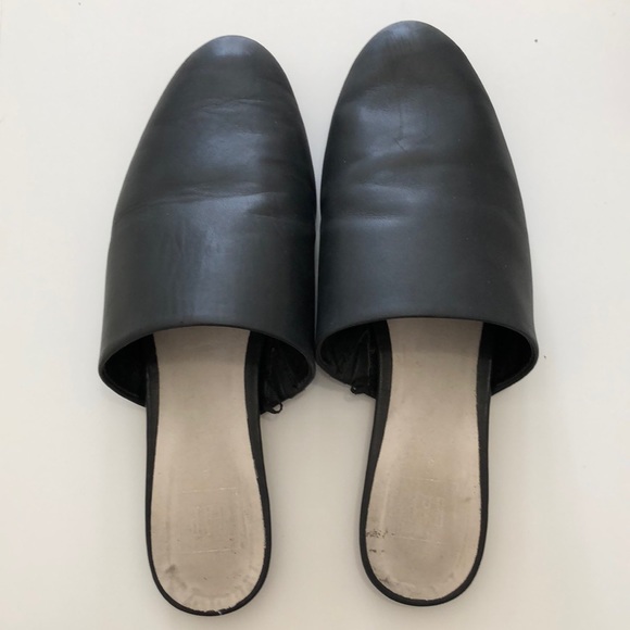 gap leather mules